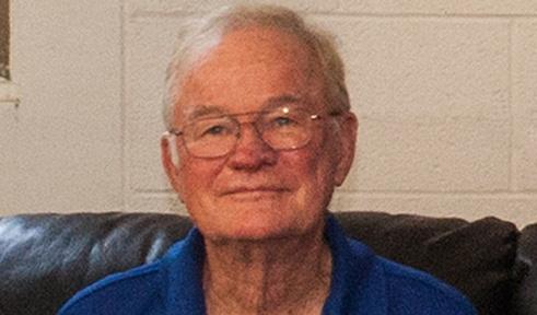 Earle Hunt, portrait