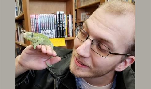 Michael Pierce, portrait with lizard