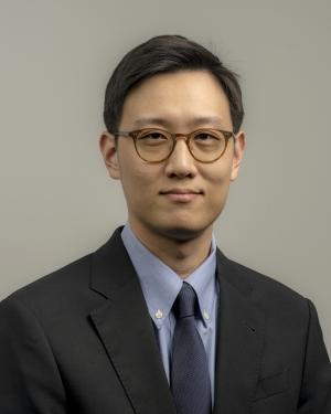Minsoo Sung Headshot