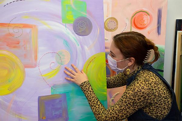  Kelsey Griest in the studio, spring 2022