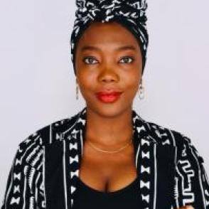 Ezinne Abaneme Headshot