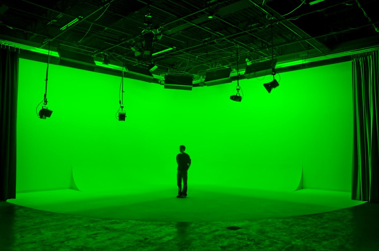 Bob Lyon Studio green screen