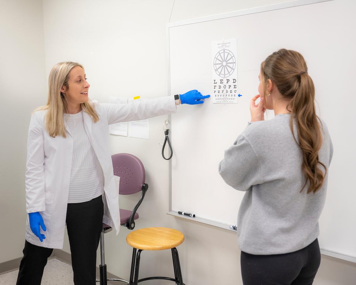 Dr. Jackie Tudor teaching biology