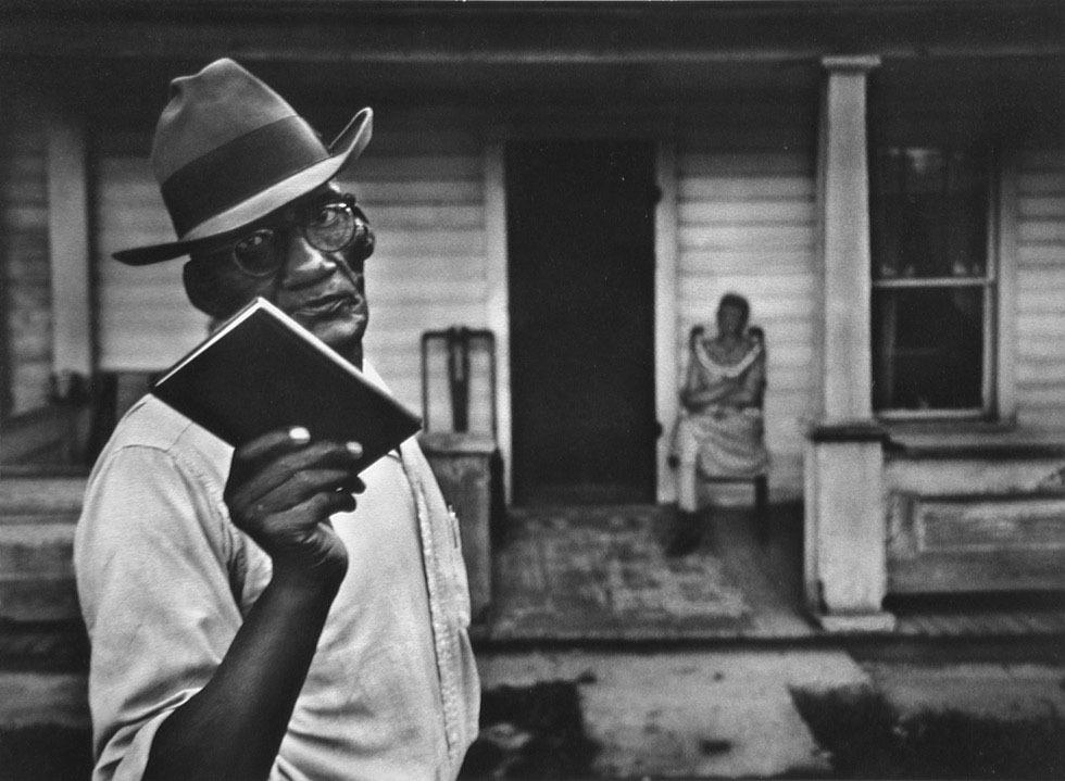 Untitled - Rendville, Ohio, 1956, James H. Karales, gelatin silver, 11 x 14 in. (27.9 x 35.5cm), 2006.01.04. Gift of the artist.
