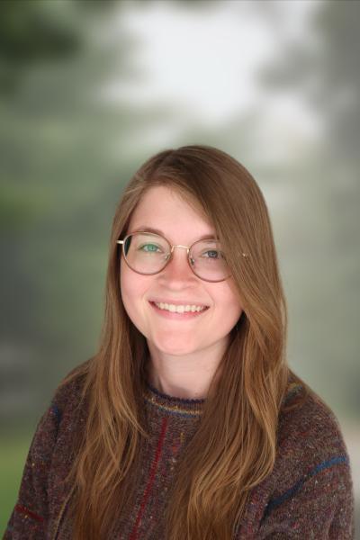 Mallie Curry headshot