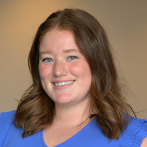 Abigail Waechter headshot